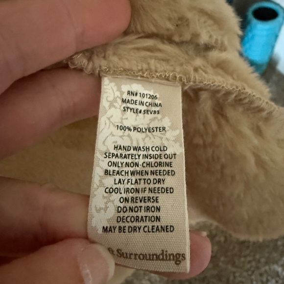 Faux suede cozy Women's Coat - Picture 6 of 8